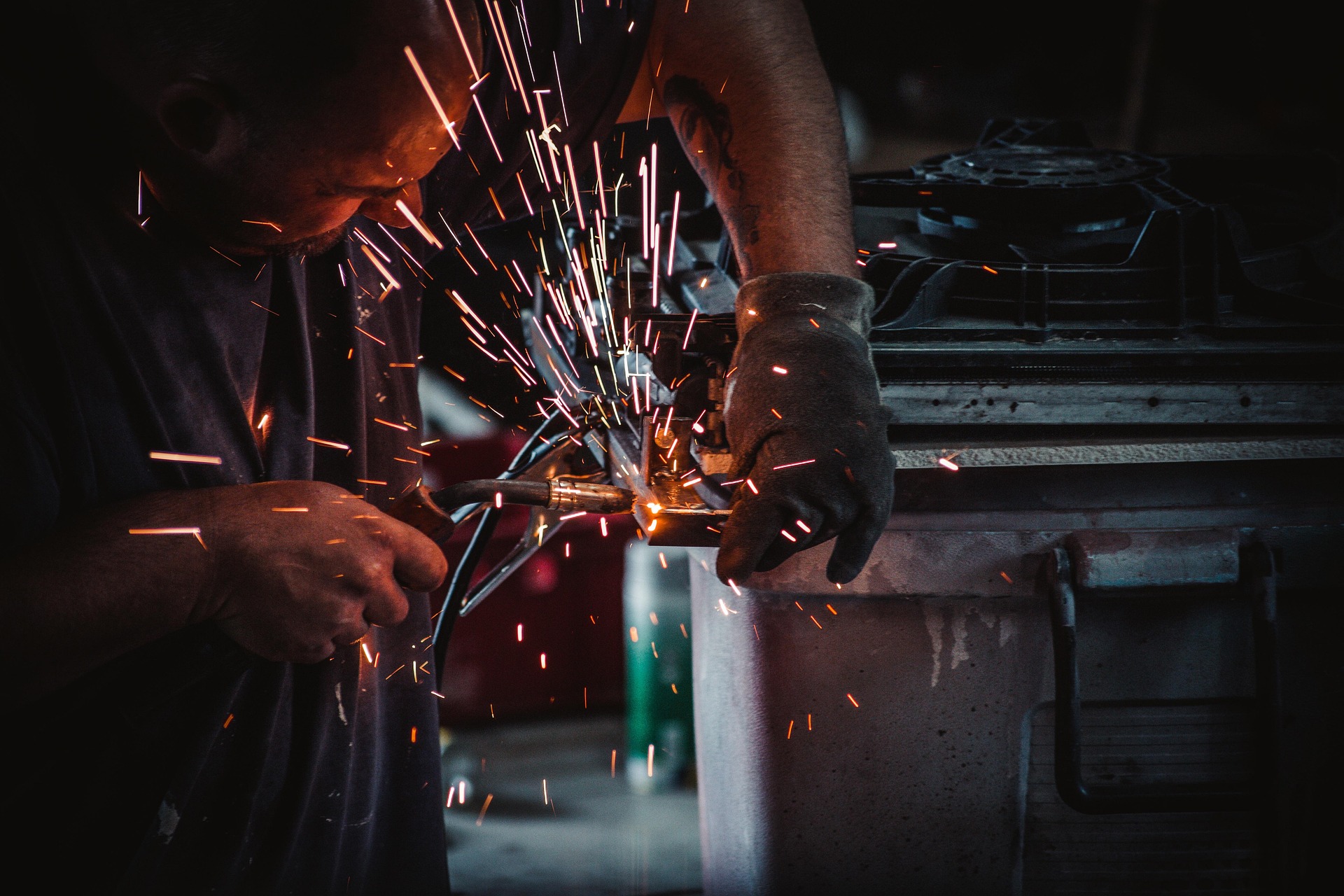 Smarter Maintenance: How AI Tools Are Revolutionizing Industrial Repairs and Equipment Efficiency