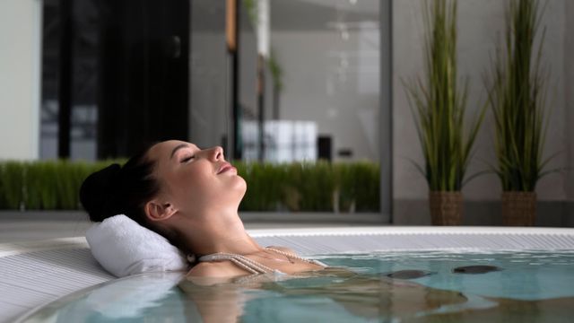 Where Wellness Meets Intelligence: How AI Tools Are Shaping Float Therapy Experiences